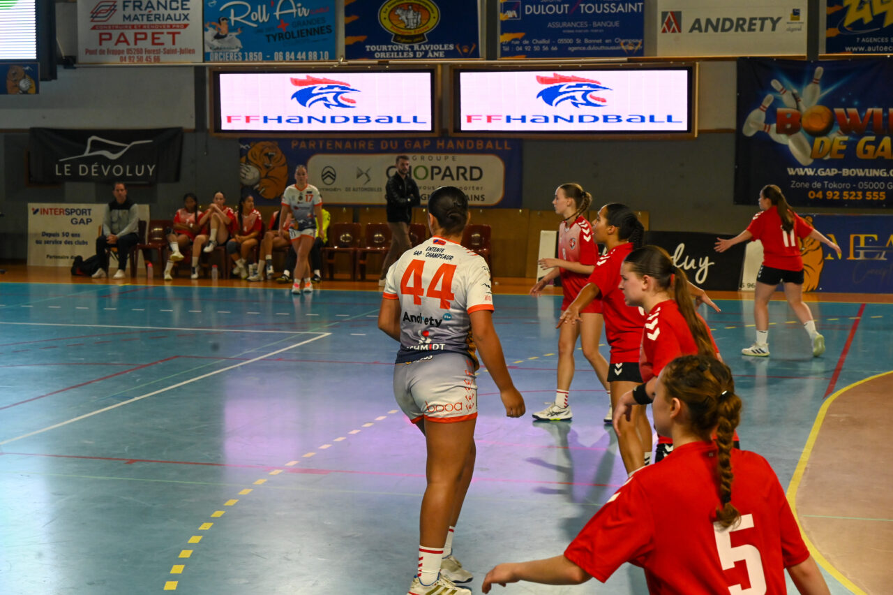 2024-10-26 - U17F FRANCE VS SAINT GENIS LAVAL-11